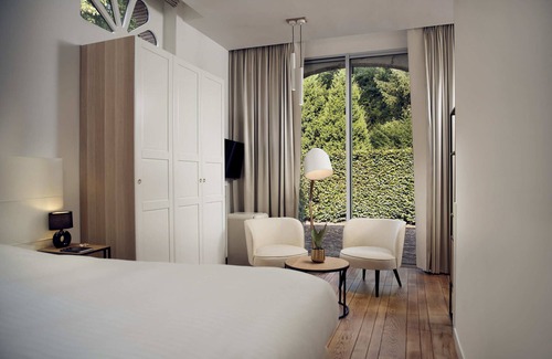 Municipality of Arnhem Hotel | Relaxing Retreat at Landgoed Hotel Groot Warnsborn, 4-Star