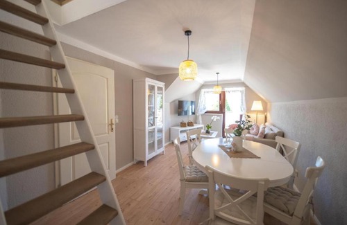 Krumpendorf am Woerther See Apartment | Pet-Friendly Landhaus Appartements Gretl for Family Getaways
