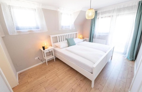 Krumpendorf am Woerther See Apartment | Pet-Friendly Landhaus Appartements Gretl for Family Getaways