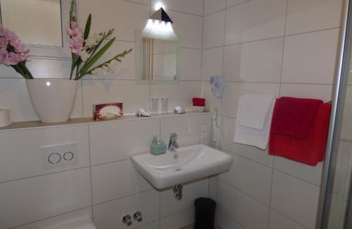 Hildesheim District House | Cozy Landhaus "Am Sonnenberg" with Family-Friendly Perks