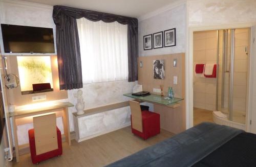 Hildesheim District House | Cozy Landhaus "Am Sonnenberg" with Family-Friendly Perks