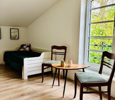 Hanstorf Apartment | Family-Friendly Landhaus Ankerplatz with Ocean Views