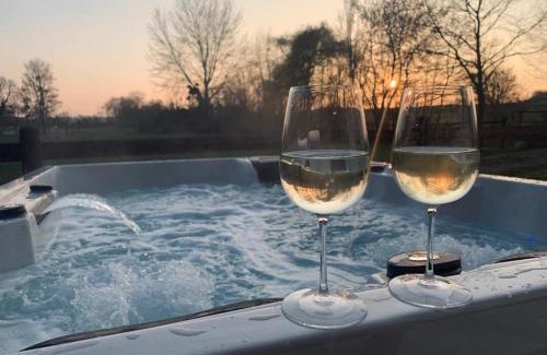 Zulpich Apartment | Relax at Landhaus Bachglück: 4-Star Oceanfront Retreat