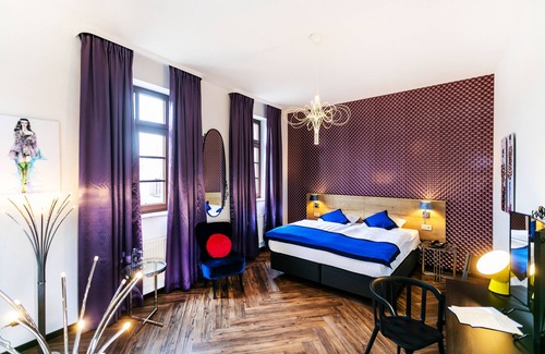 Rhein-Erft-Kreis District Hotel | Discover Landhaus Danielshof: 4-Star Relaxation Awaits