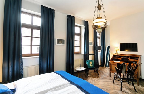 Rhein-Erft-Kreis District Hotel | Discover Landhaus Danielshof: 4-Star Relaxation Awaits
