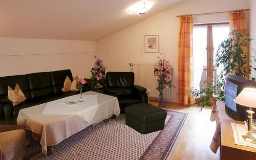 Bodenmais Apartment | Family-Friendly Retreat at Landhaus Freiblick - Rated 9.3