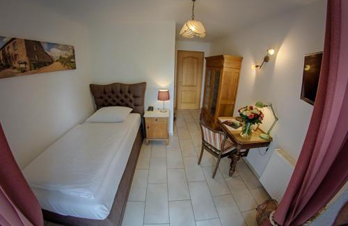 Erkelenz Hotel | Discover Landhaus Göddertzhof: Family-Friendly Retreat