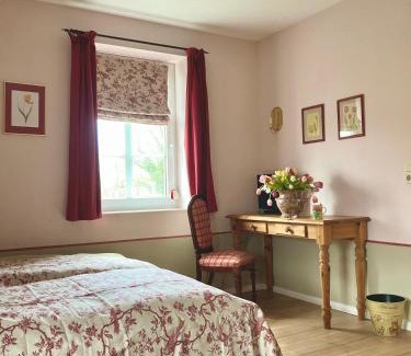 Ploen Bed & Breakfast | Landhaus Hohe Buchen