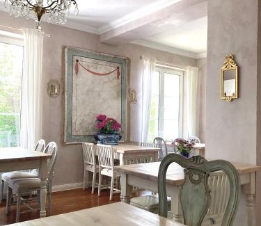 Ploen Bed & Breakfast | Landhaus Hohe Buchen