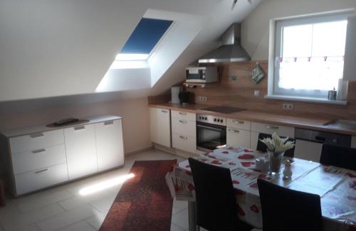 Thorl Apartment | Family-Friendly Landhaus Jasmin - Guest Rated 9/10