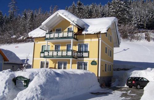 Thorl Apartment | Family-Friendly Retreat at Landhaus Jasmin - Apartment Untergeschoß