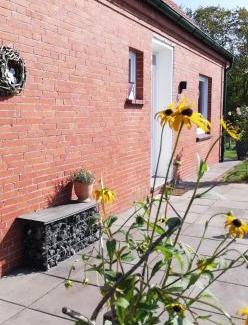 Dornum House | Discover Landhaus Löwenzahn: Exceptional Stay with Breakfast