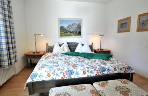 Ried Apartment | Welcoming Landhaus Leitzinger EG2: Ideal for Families