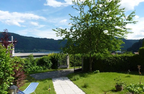 Bodensdorf Apartment | Pet-Friendly Retreat at Landhaus Monika - Rated 9/10!