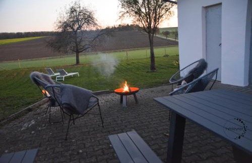 Blaufelden Apartment | Landhaus Paco Familienfreundliches Ferienhaus in ruhiger Lage perfekt ausgestattet für alle Generationen