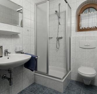 Huben Apartment | Family-Friendly Retreat at Landhaus Schöpf Romed – Rated 9.7