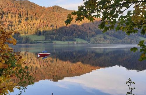 Schliersee Apartment | Oceanfront Retreat at Landhaus SeenSucht - Pet Friendly Stay