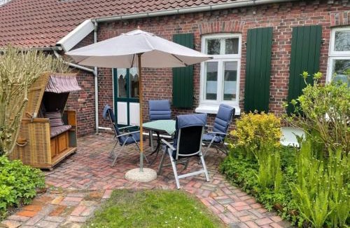 Werdum Apartment | Cozy Landhaus up de Warft with Ocean Views and Pet Friendly