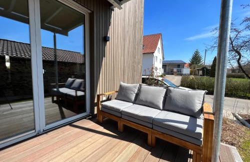 Ueberlingen Apartment | Relaxing Retreat at Landhaus zum See - Fewo Birke