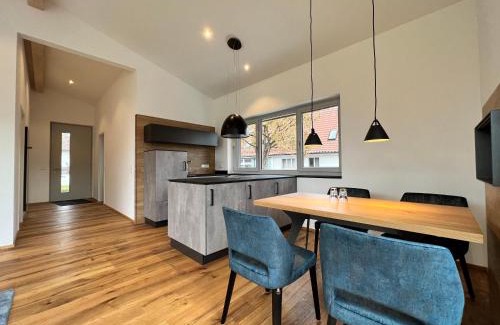 Ueberlingen Apartment | Exceptional Stay at Landhaus zum See - Fewo Eiche, 4-Star