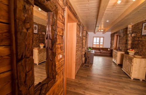 Heiligenblut Apartment | Top-Rated Landhof Adlerhorst: Family & Pet Friendly Stay