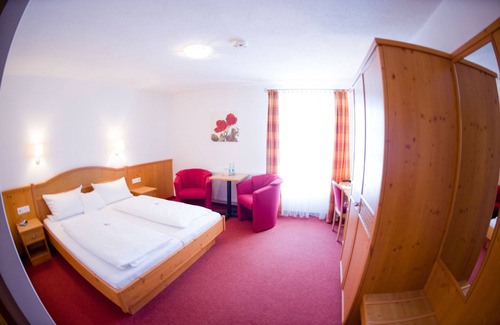 Freudenberg Hotel | Discover Landhotel Aschenbrenner: Spa & Hot Tub Retreat