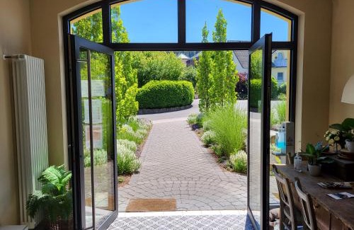 Schalkenmehren Hotel | Inviting Landhotel Eifellust: Pet-Friendly Retreat Awaits