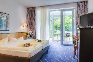 Banzkow Hotel | Relax at Landhotel Lewitz Mühle with Ocean Views & Spa