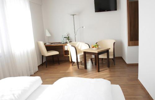 Olfen Hotel | Discover Comfort at Landhotel Mutter Althoff with Breakfast