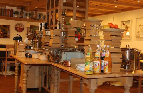 Markt Erlbach Hotel | Welcoming Landhotel Rangau Gasthof with Oceanfront Views