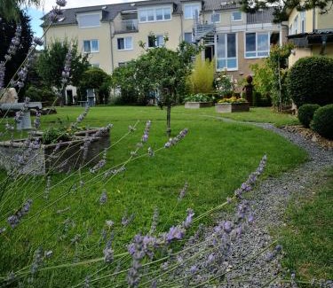 Mettlach Hotel | Discover Landhotel Saar-Mosel: Oceanfront Bliss Awaits