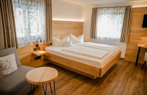 Lippertsreute Hotel | Family-Friendly Stay at Landhotel Schellenberg with Dining