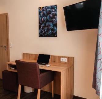 Wiesenbronn House | Discover Landhotel und Weingasthof Schwarzer Adler Today