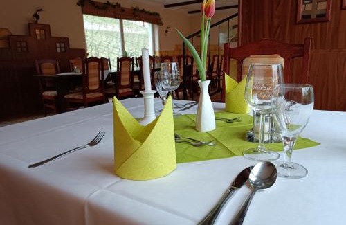 Großjena Hotel | Pet-Friendly Getaway at Landhotel Weingut Schulze