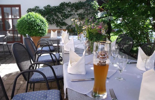 Dietmannsried Hotel | Relax at Landhotel Zahn's Weißes Rössle with Great Dining