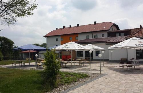 Brensbach Hotel | Discover Landhotel zum kühlengrund & Soultans Paradise Stay