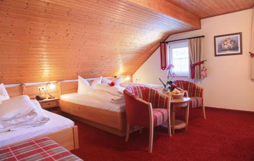 Bernshausen Hotel | Pet-Friendly Stay at Landhotel Zur Grünen Kutte with Ocean Views