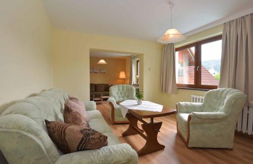 Schleid Hotel | Family-Friendly Retreat at Landhotel Zur Pferdetränke