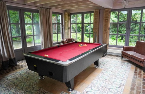 Heythuysen House | Kid-Friendly Retreat at Landhuis de Heibloem - 8/10 Rated