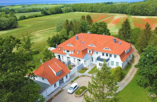 Kalkhorst Apartment | Top-Rated Family Retreat at Landidyll Wohnung 01 in Elmenhorst