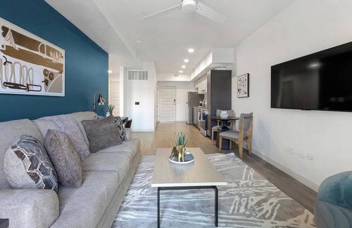 North Mountain Apartment | Landing | Amazing 1BD, Pool, Gym