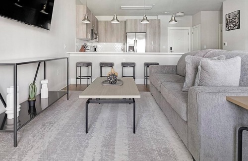 Fort Myers Apartment | Landing | Amazing 1BD, Clubhouse, Gym