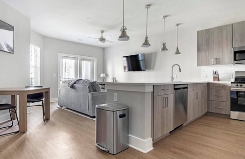 Fort Myers Apartment | Landing | Amazing 1BD, Clubhouse, Gym