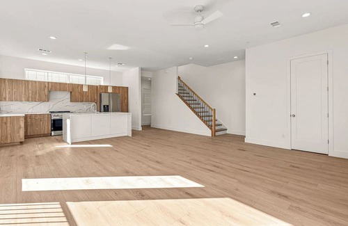 Dallas Apartment | Landing | Amazing 2BD in Downtown Dallas