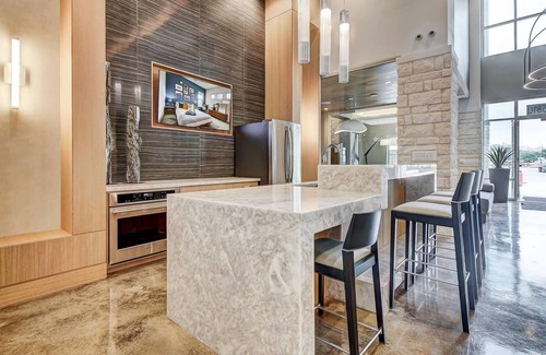 Wetmore Apartment | Landing | Amazing 2BD, Pool, Clubhouse