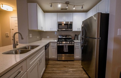 Naperville Apartment | Inviting 1-Bedroom Retreat at 803 Corday, Naperville