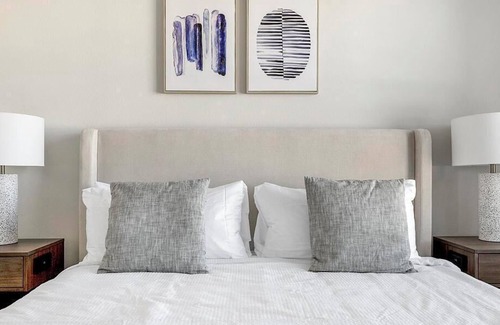 Burleson Apartment | Discover Auberge of Burleson: 2-Bedroom Haven Downtown