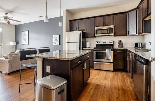 Silver Lake Apartment | Experience Belle Meade: 2 Bedrooms near Silver Lake