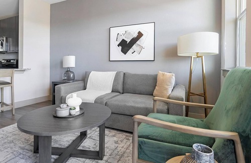 Montopolis Apartment | Cozy 1 Bedroom at Bridge at Henley - Family & Pet Friendly