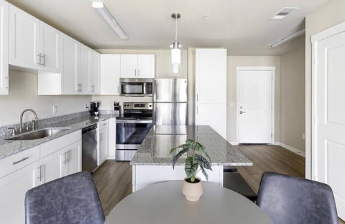 Burleson Apartment | Landing at Camden Crossing - 1 Bedroom in Fort Worth